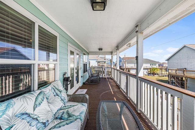 12922 Buccaneer Parkway, Freeport, TX 77541