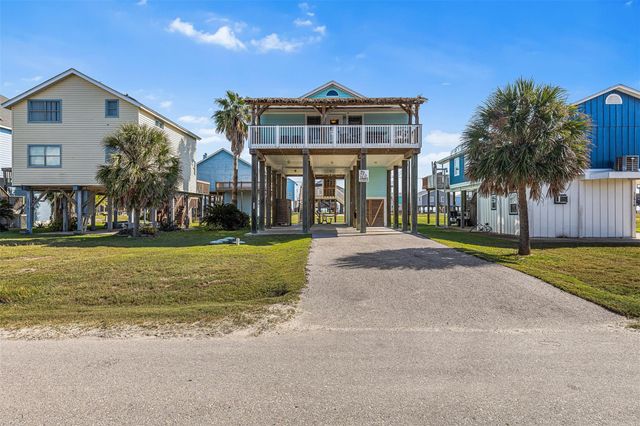 12922 Buccaneer Parkway, Freeport, TX 77541