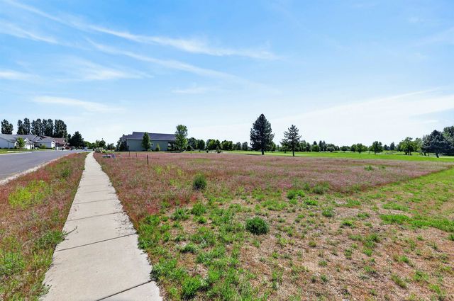 1430 E 12TH St, Deer Park, WA 99006
