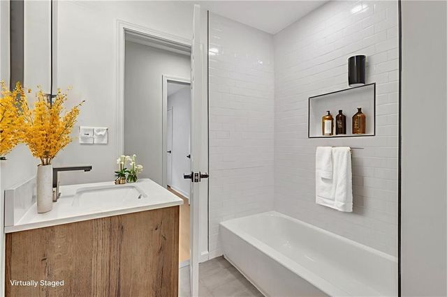 1733 Hollyhock Terrace, Decatur, GA 30032