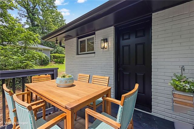 1733 Hollyhock Terrace, Decatur, GA 30032