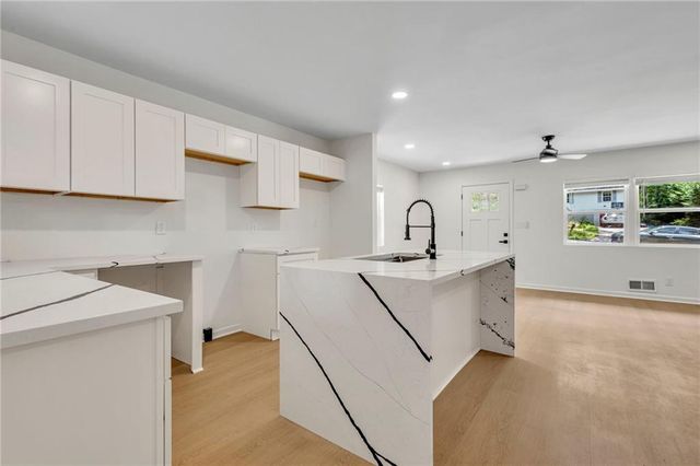 1733 Hollyhock Terrace, Decatur, GA 30032