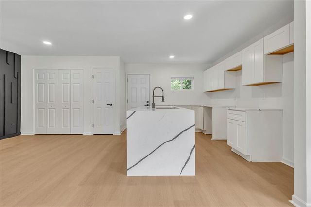 1733 Hollyhock Terrace, Decatur, GA 30032