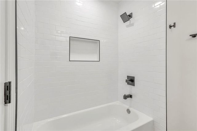 1733 Hollyhock Terrace, Decatur, GA 30032