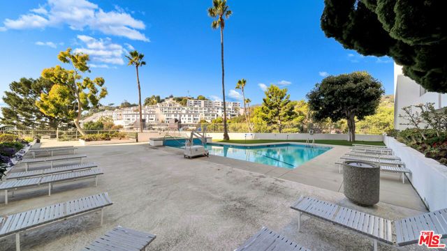 17350 W Sunset Boulevard 605, Pacific Palisades (los Angeles), CA 90272