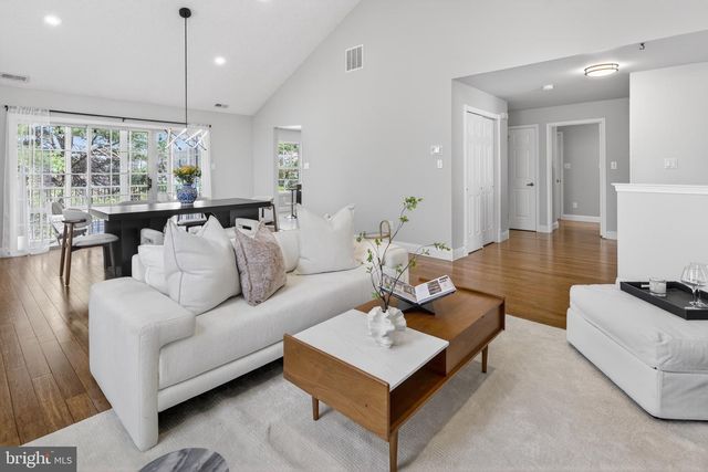 7702-B NORMANDY DR, Mount Laurel, NJ 08054