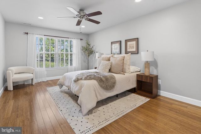 7702-B NORMANDY DR, Mount Laurel, NJ 08054