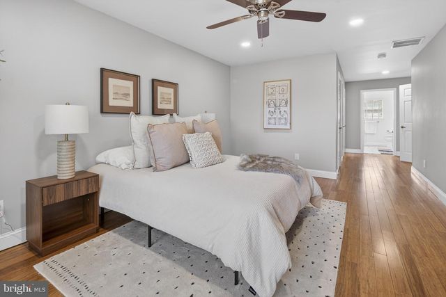7702-B NORMANDY DR, Mount Laurel, NJ 08054