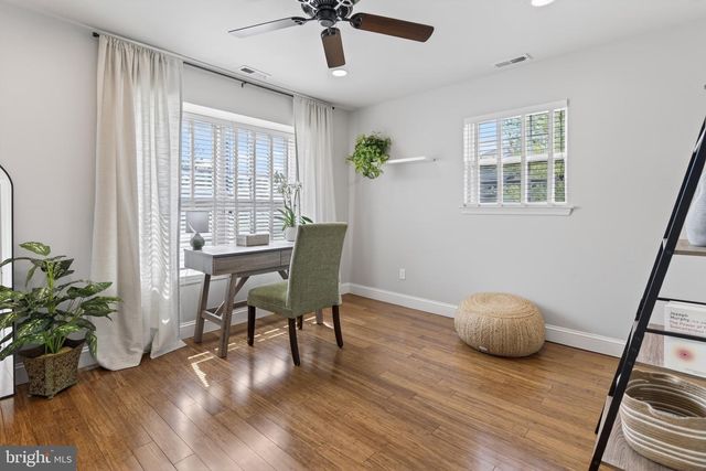 7702-B NORMANDY DR, Mount Laurel, NJ 08054