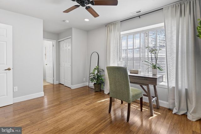 7702-B NORMANDY DR, Mount Laurel, NJ 08054