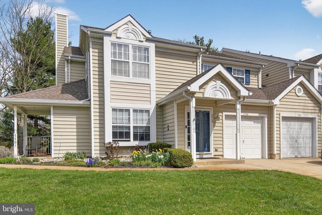 7702-B NORMANDY DR, Mount Laurel, NJ 08054