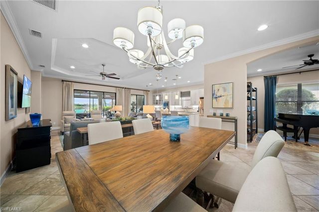 9146 Trivoli TER, Naples, FL 34119