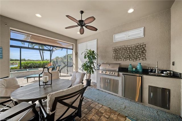 9146 Trivoli TER, Naples, FL 34119