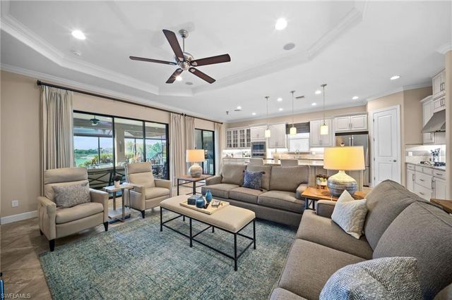 9146 Trivoli TER, Naples, FL 34119
