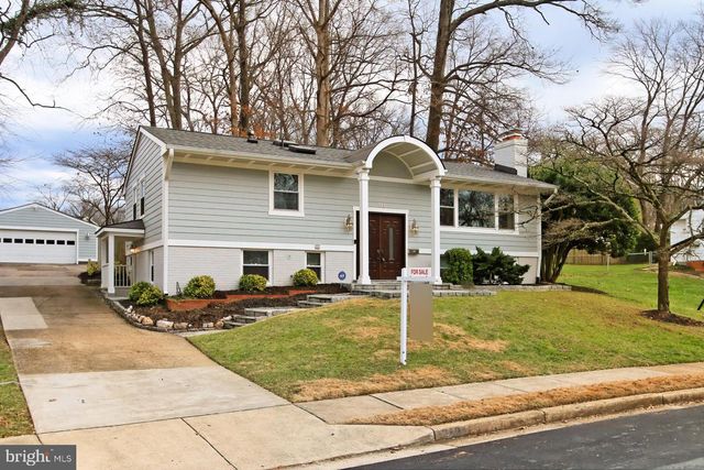 212 ROSS DR SW, Vienna, VA 22180