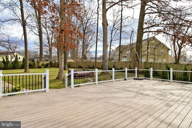 212 ROSS DR SW, Vienna, VA 22180