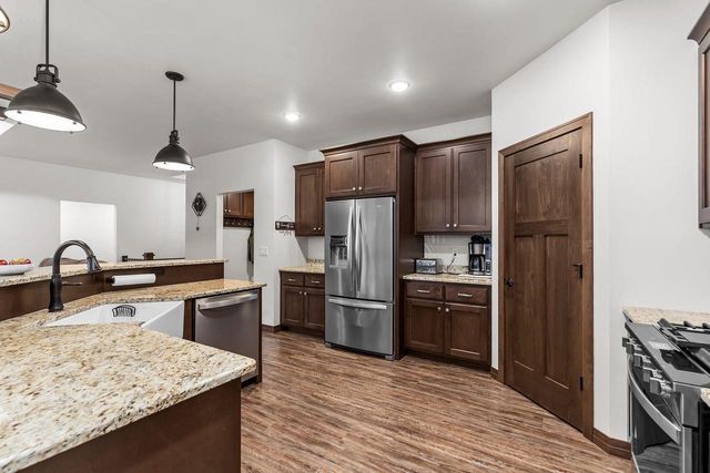 1763 SWISS ALPS COURT, Greenleaf, WI 54126