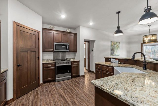 1763 SWISS ALPS COURT, Greenleaf, WI 54126