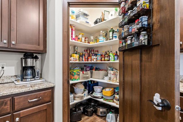 1763 SWISS ALPS COURT, Greenleaf, WI 54126