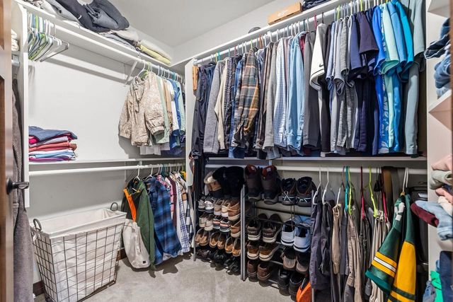 1763 SWISS ALPS COURT, Greenleaf, WI 54126