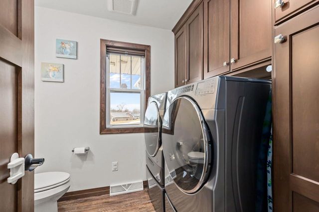 1763 SWISS ALPS COURT, Greenleaf, WI 54126