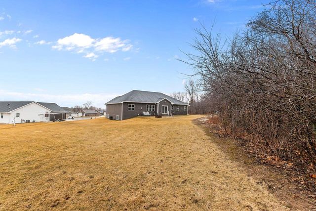 1763 SWISS ALPS COURT, Greenleaf, WI 54126