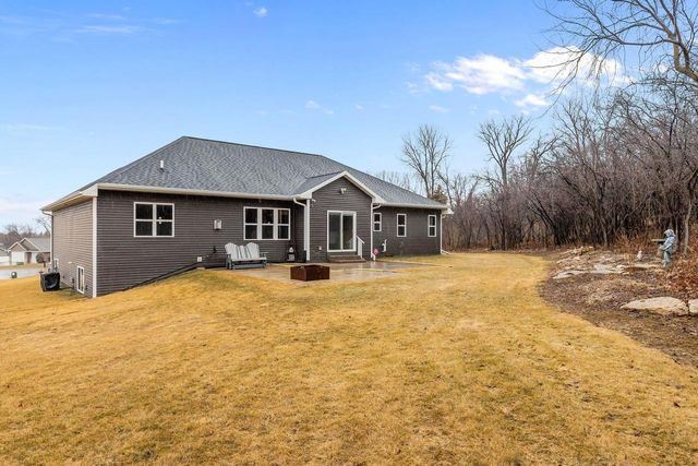 1763 SWISS ALPS COURT, Greenleaf, WI 54126