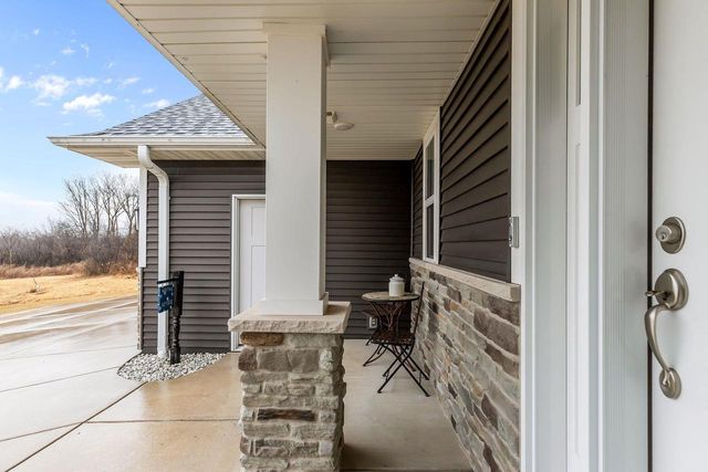 1763 SWISS ALPS COURT, Greenleaf, WI 54126