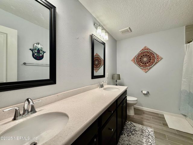 1615 POTTSBURG POINT Drive, Jacksonville, FL 32207