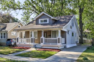 564 E Lewiston Avenue, Ferndale, MI 48220