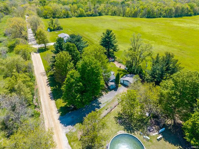 5200 N 325 E, Howe, IN 46746