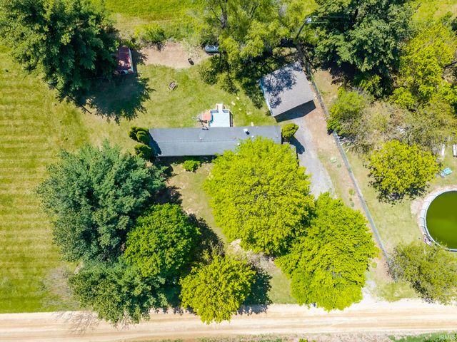 5200 N 325 E, Howe, IN 46746