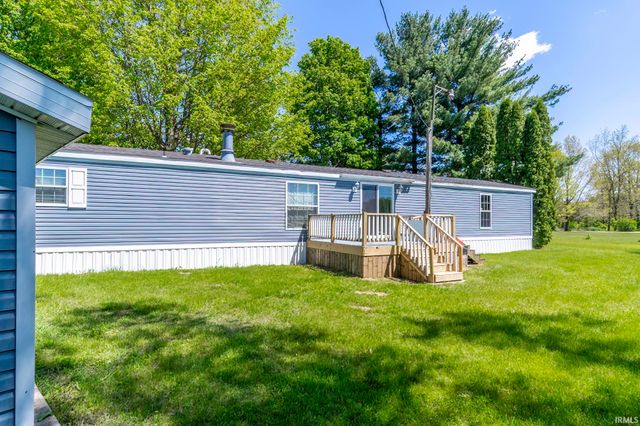 5200 N 325 E, Howe, IN 46746