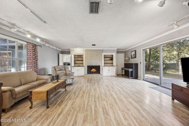 9665 SCOTT MILL ESTATES Way, Jacksonville, FL 32257