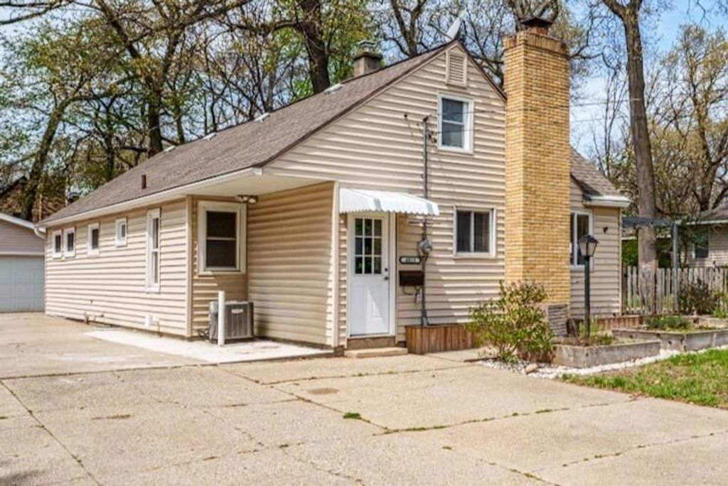 4015 Milan Avenue, Wyoming, MI 49509