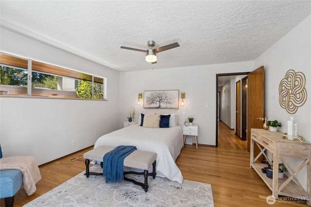 18832 1st Place SW, Normandy Park, WA 98166