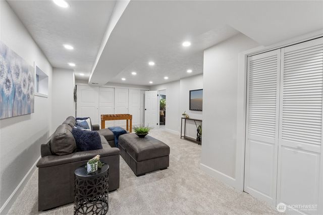 18832 1st Place SW, Normandy Park, WA 98166