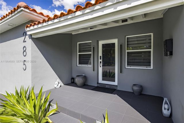 285 NW 45th St, Miami, FL 33127