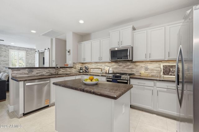 2698 E BOSTON Street, Gilbert, AZ 85295