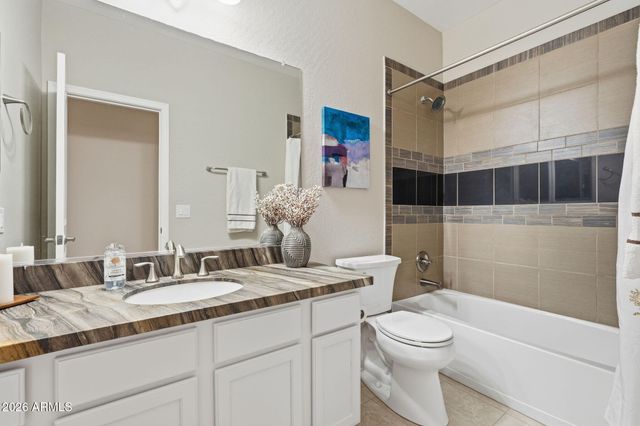 2698 E BOSTON Street, Gilbert, AZ 85295