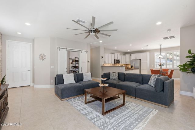 2698 E BOSTON Street, Gilbert, AZ 85295