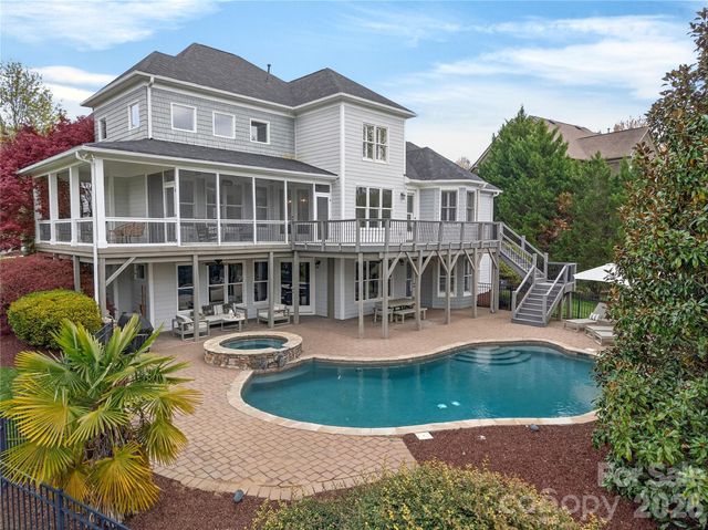 18502 Green Knoll Trace, Davidson, NC 28036