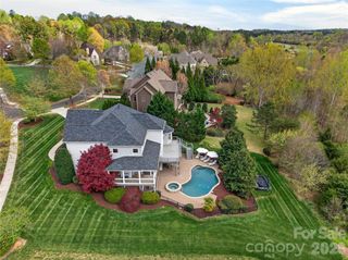 18502 Green Knoll Trace, Davidson, NC 28036
