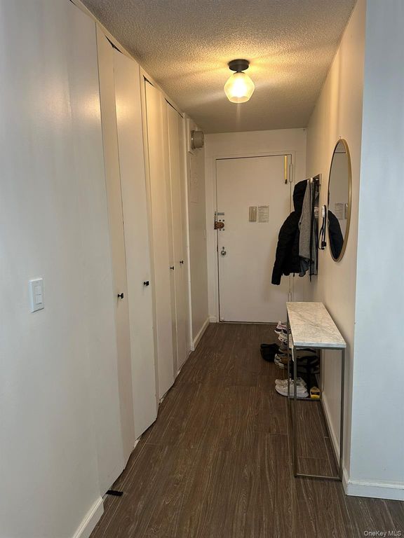 1 Bay Club Drive 3L, Bayside, NY 11360
