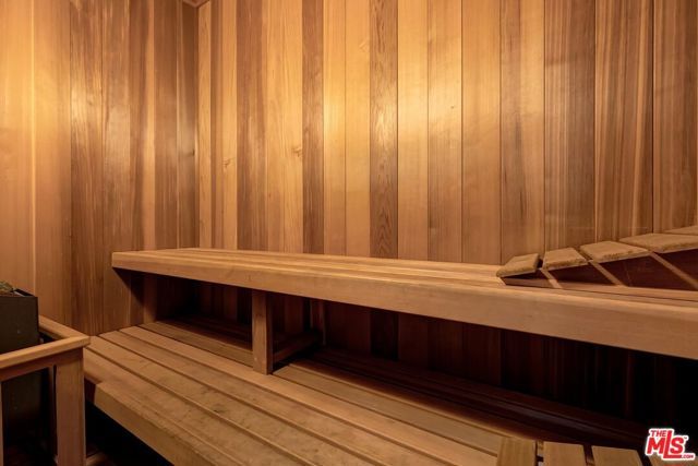 121 N Almont Drive 205, Beverly Hills, CA 90211