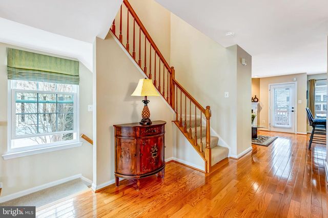 6618 HUNTER CREEK LN, Alexandria, VA 22315