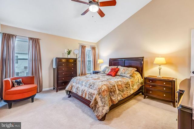 6618 HUNTER CREEK LN, Alexandria, VA 22315