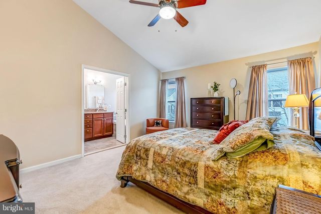 6618 HUNTER CREEK LN, Alexandria, VA 22315