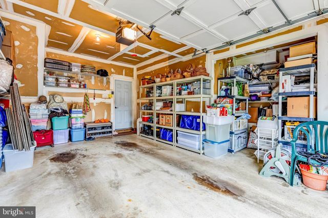 6618 HUNTER CREEK LN, Alexandria, VA 22315