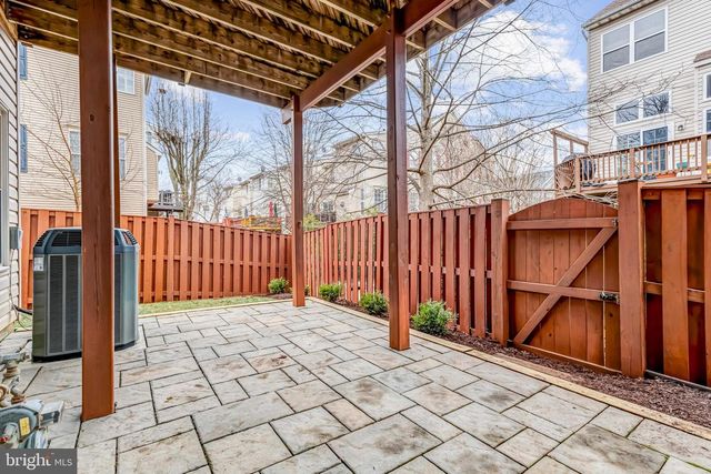 6618 HUNTER CREEK LN, Alexandria, VA 22315